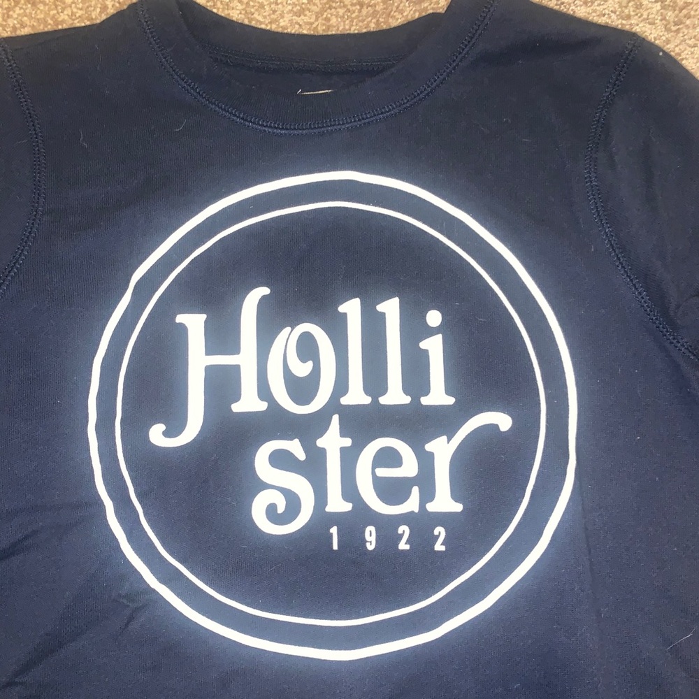 Navy Hollister Sweatshirt